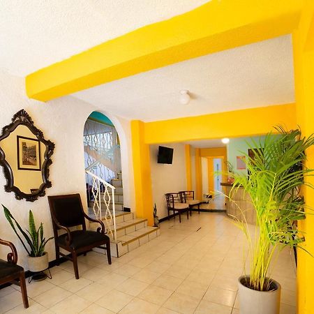 Oyo Hotel Jardin Carpio Aguascalientes Ngoại thất bức ảnh